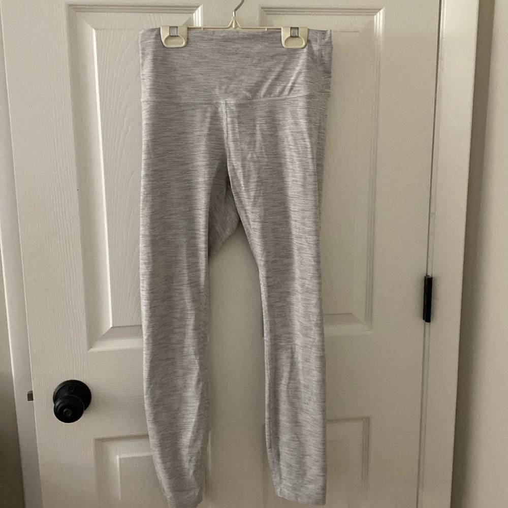 Lululemon leggings. Excellent condition! Size 8
